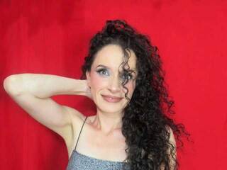 Еротичний відеочат WildBarbiee