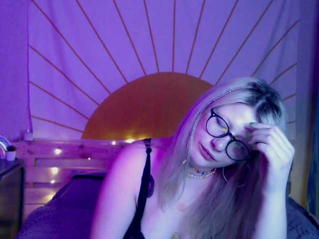 Фотографії xoxoalisa hi guys im new there lets play together<3