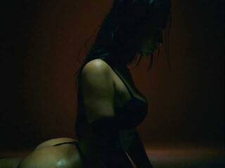 Еротичний відеочат Mollllli