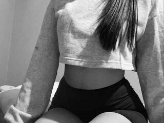 Еротичний відеочат yesenya