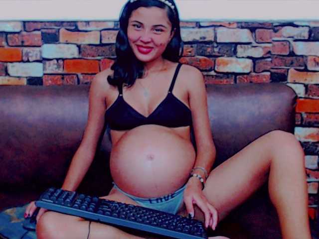Фотографії yesybeauty The SOHW of the pregnant girl