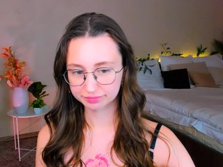 Еротичний відеочат YourLovellyStory