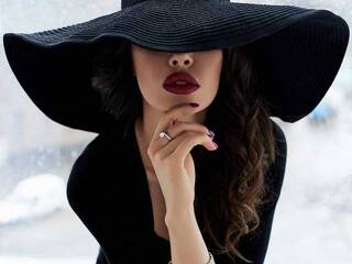 Еротичний відеочат YourNewLove