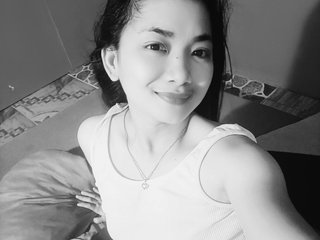 Еротичний відеочат Yumhi18