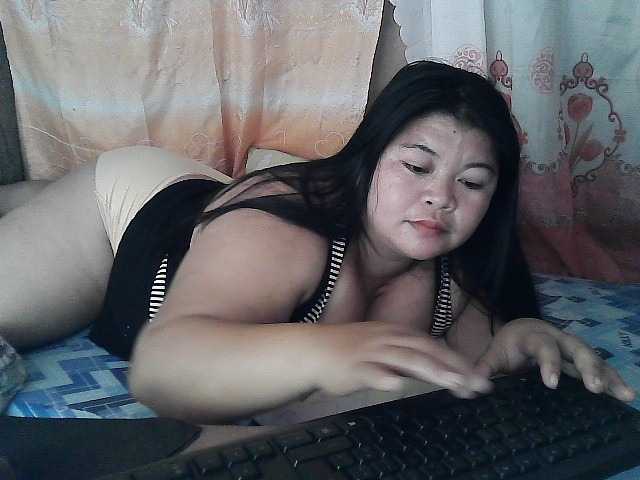 Скріншоти передачі yummy-ass-pinay