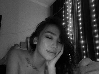 Еротичний відеочат YunjinJo