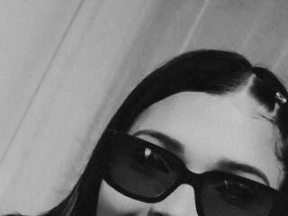 Еротичний відеочат zoe-tay