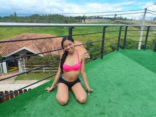 Еротичний відеочат ZoeRolland