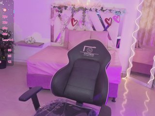 Еротичний відеочат ZURY-TAY